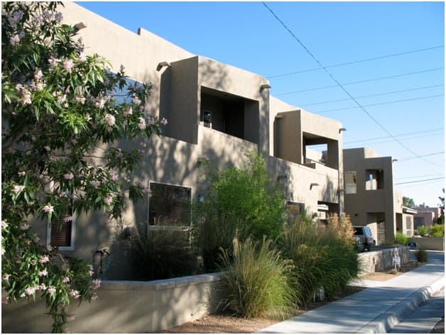 Apartments in Raynolds Addition