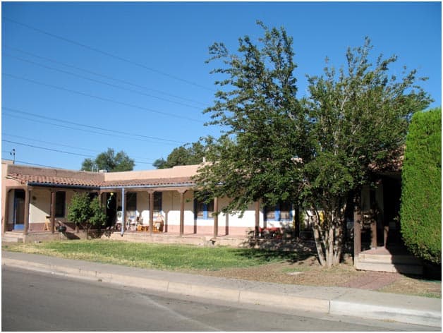 Apartments in Raynolds Addition